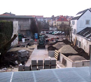 Grundsanierung/ Um- u. Rückbau/ Umnutzung eines medizinischen Bads mit Sauna und Schwimmbad in ein Bürohaus mit vorgelagertem Kleinkindspielplatz Grohner Str. 